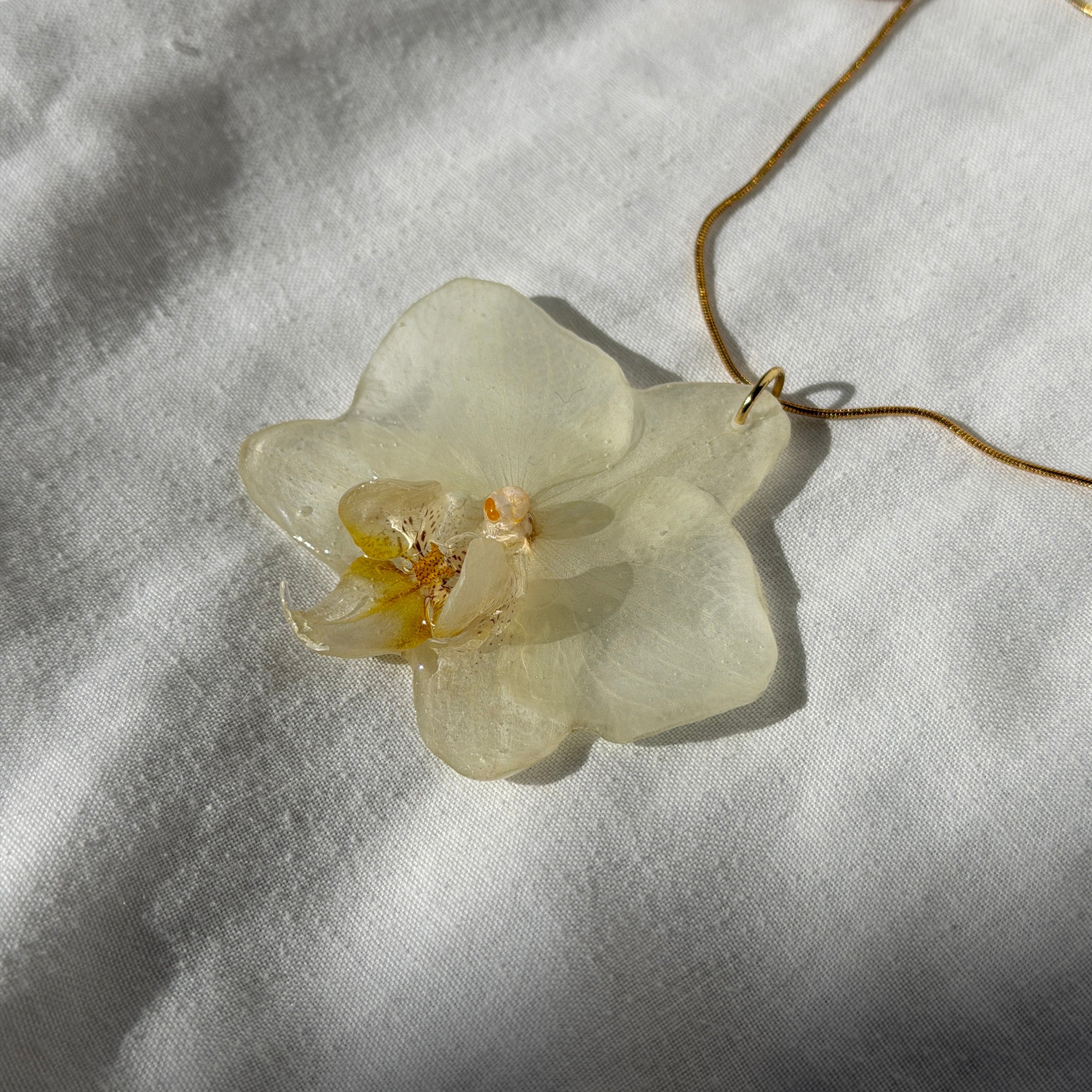 Collar Orquídea - Liora