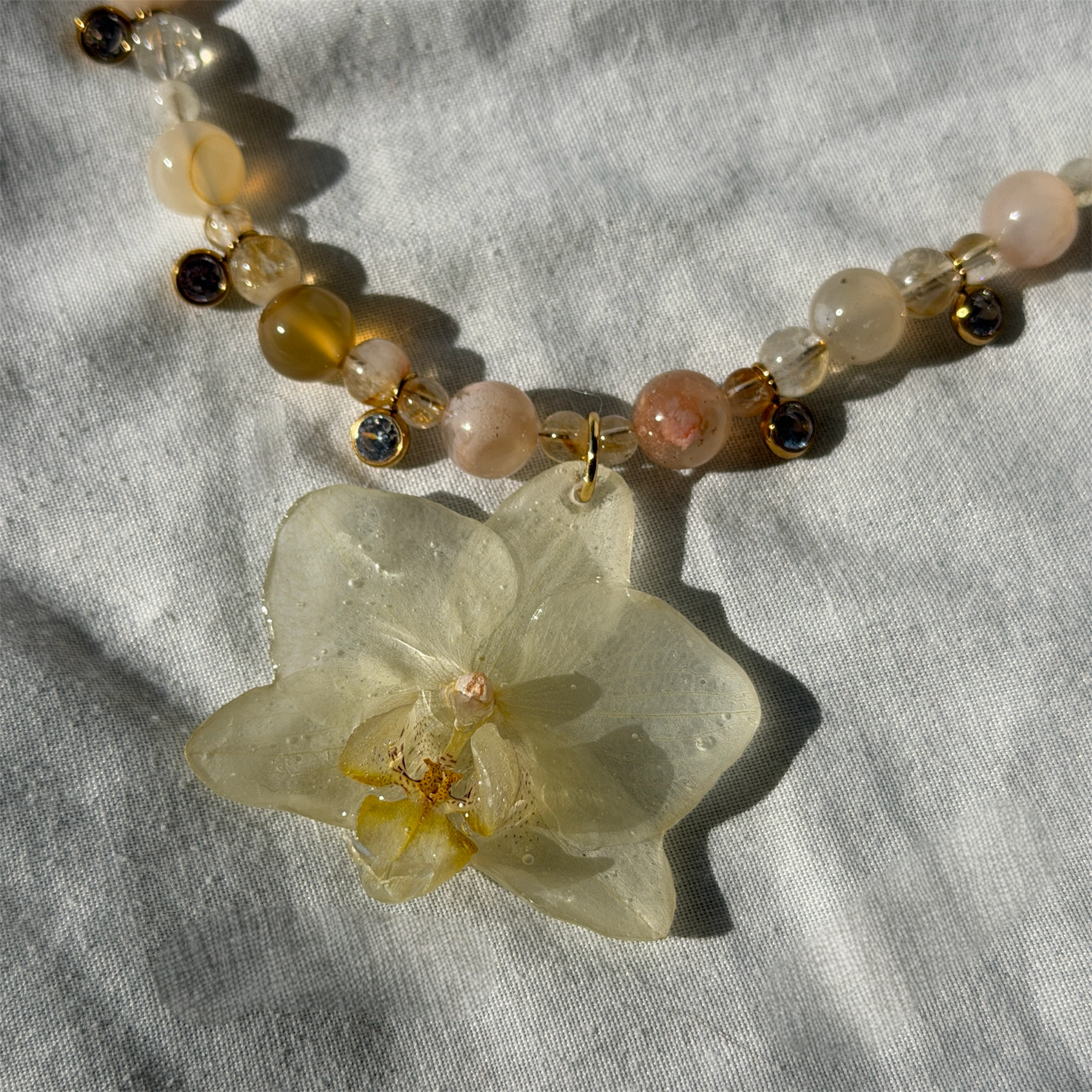 Collar Orquídea - Aurora