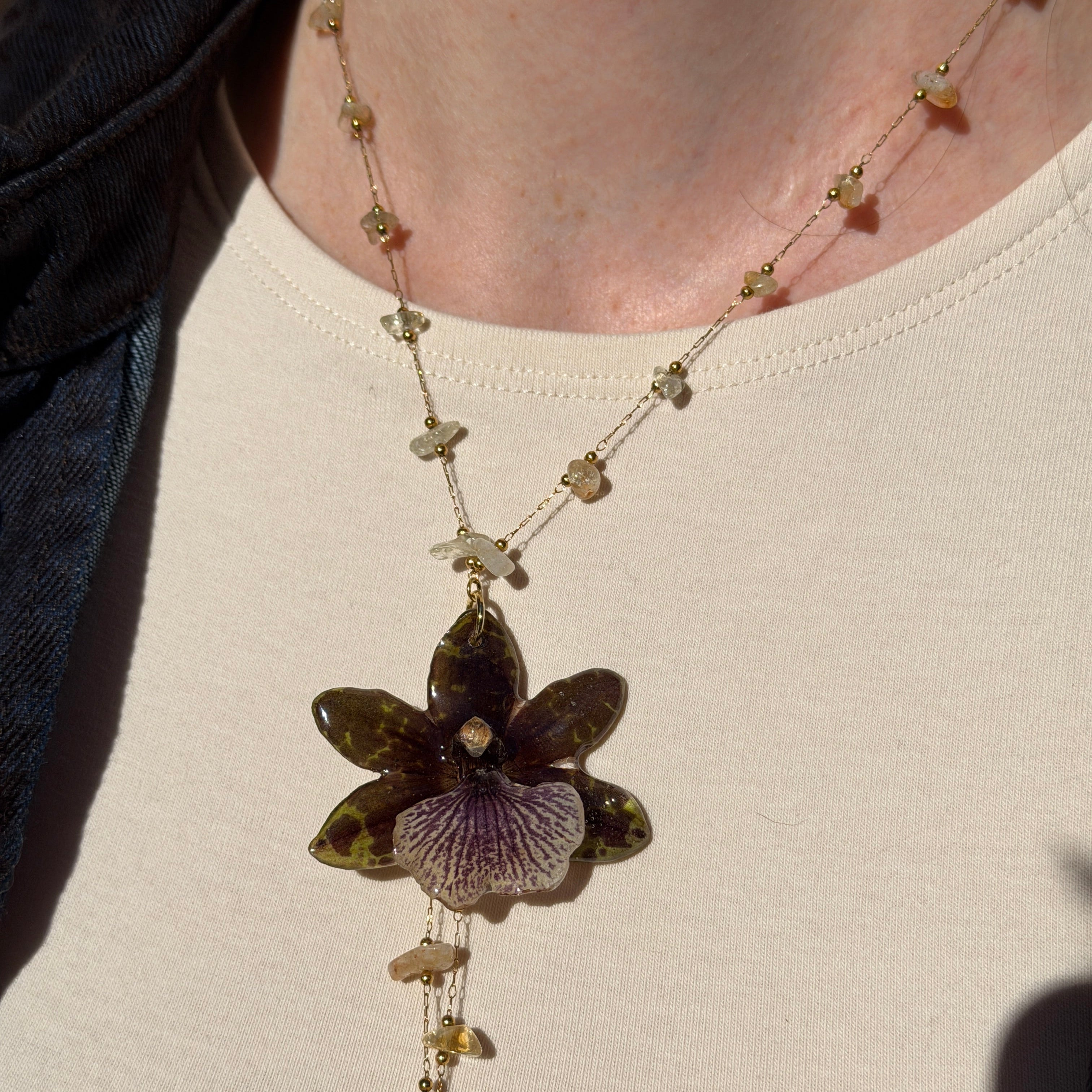 Collar Orquídea - Terra