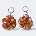 Pendientes Clavel Áurea con aro plateado y flor natural preservada en resina